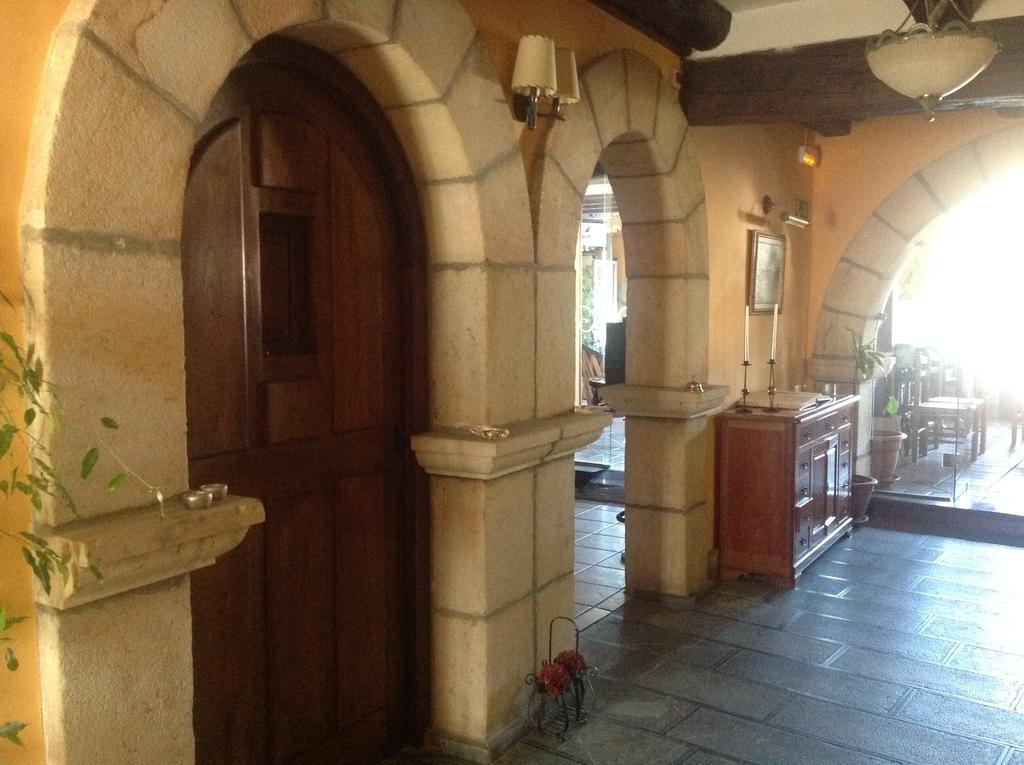 Trisileja En Puente Romano Toñanes Zewnętrze zdjęcie