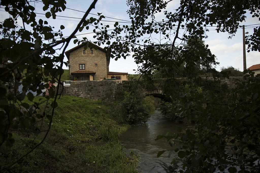 Trisileja En Puente Romano Toñanes Zewnętrze zdjęcie